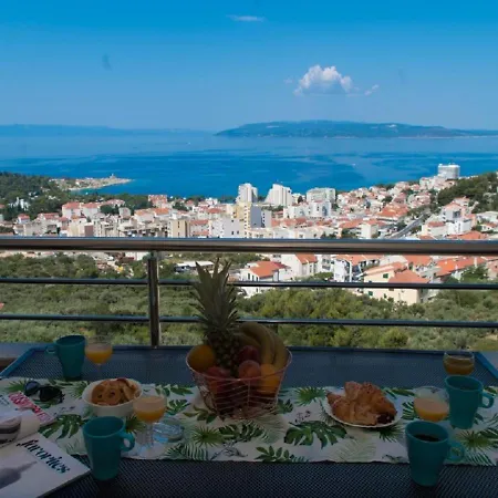 Seaview Oscar Apartman *