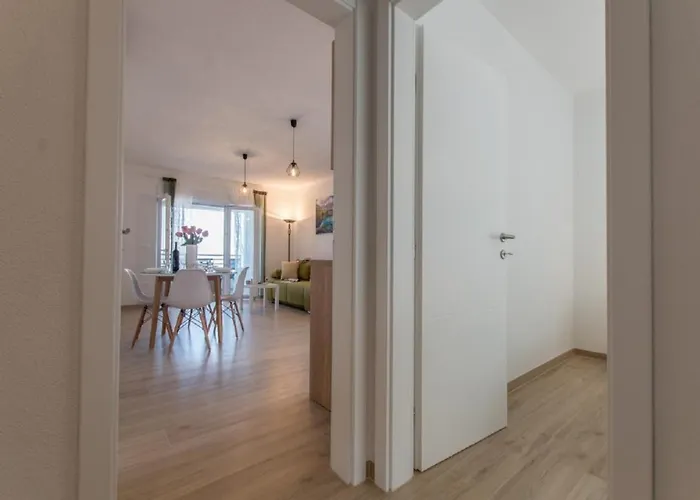 Seaview Oscar Makarska