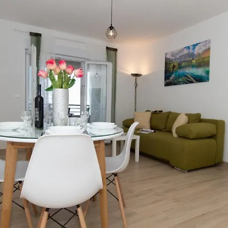 Seaview Oscar Апартаменти