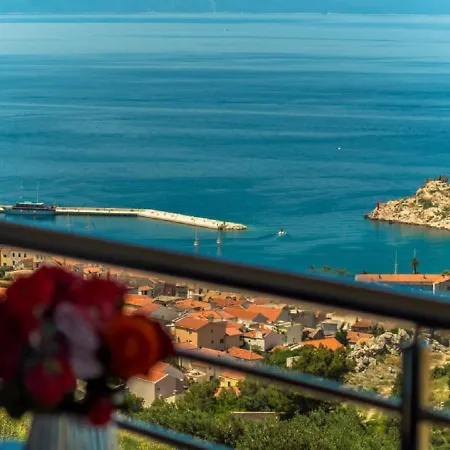 Seaview Oscar Makarska