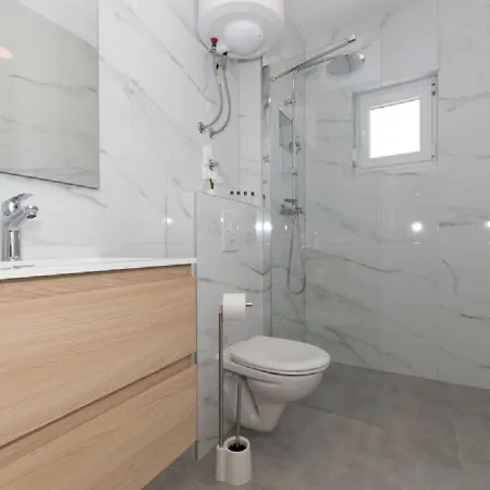 Апартаменти Seaview Oscar