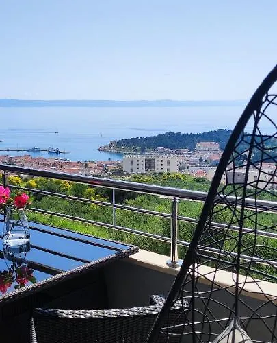 Seaview Oscar Makarska