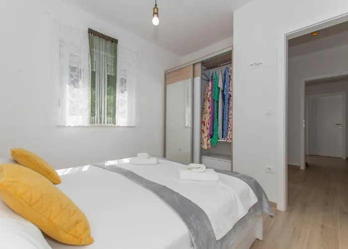 Seaview Oscar Apartment *